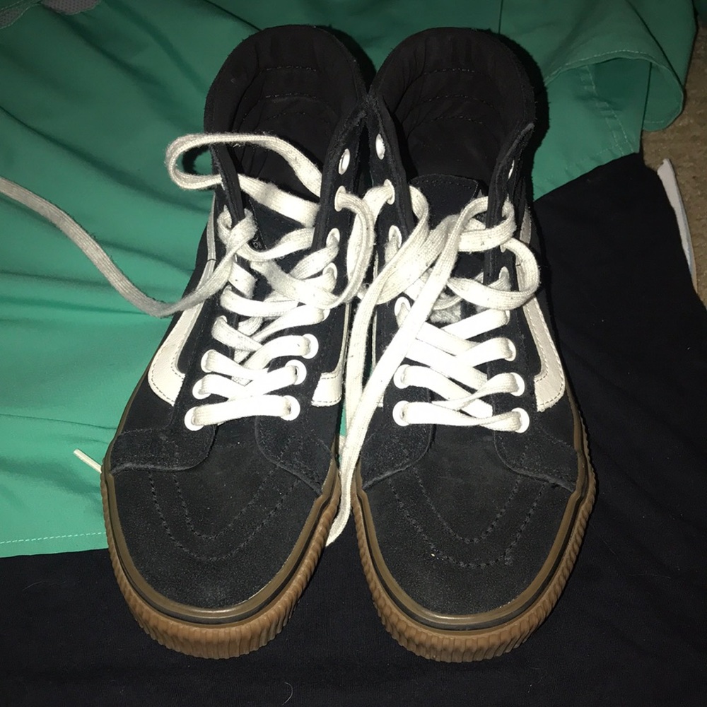 Size 6 womens hi-top vans